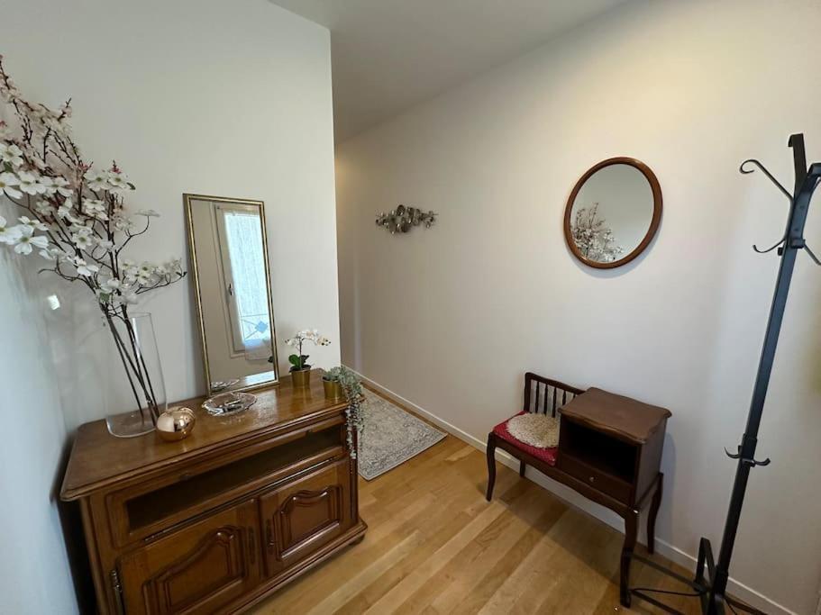Appartement Spacieux En Centre Ville Vendôme Extérieur photo