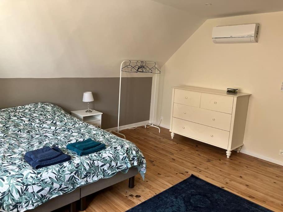 Appartement Spacieux En Centre Ville Vendôme Extérieur photo